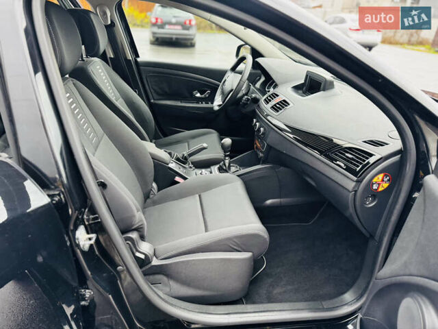 Чорний Рено Меган, об'ємом двигуна 1.6 л та пробігом 149 тис. км за 6999 $, фото 36 на Automoto.ua