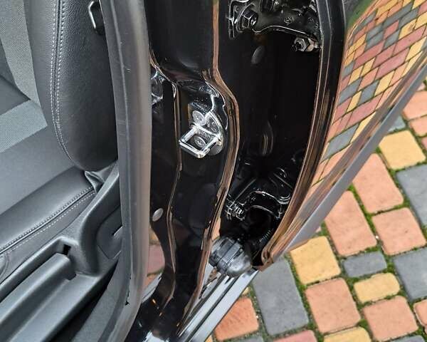 Черный Рено Меган, объемом двигателя 1.46 л и пробегом 249 тыс. км за 7650 $, фото 65 на Automoto.ua