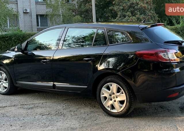 Черный Рено Меган, объемом двигателя 1.46 л и пробегом 262 тыс. км за 7000 $, фото 10 на Automoto.ua