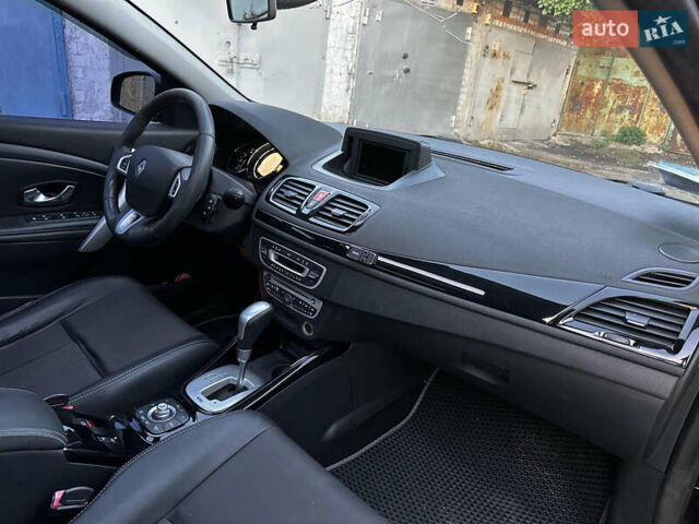 Черный Рено Меган, объемом двигателя 1.46 л и пробегом 232 тыс. км за 7700 $, фото 18 на Automoto.ua