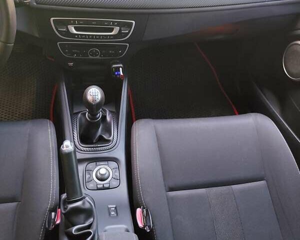 Чорний Рено Меган, об'ємом двигуна 1.9 л та пробігом 285 тис. км за 7600 $, фото 8 на Automoto.ua