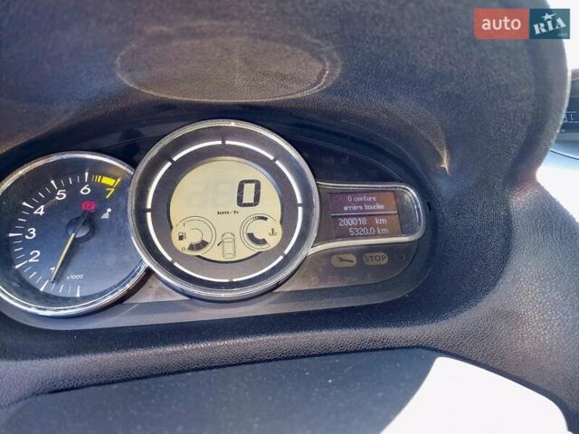 Чорний Рено Меган, об'ємом двигуна 0 л та пробігом 200 тис. км за 7400 $, фото 11 на Automoto.ua