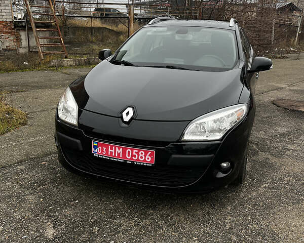 Черный Рено Меган, объемом двигателя 1.6 л и пробегом 219 тыс. км за 7450 $, фото 2 на Automoto.ua