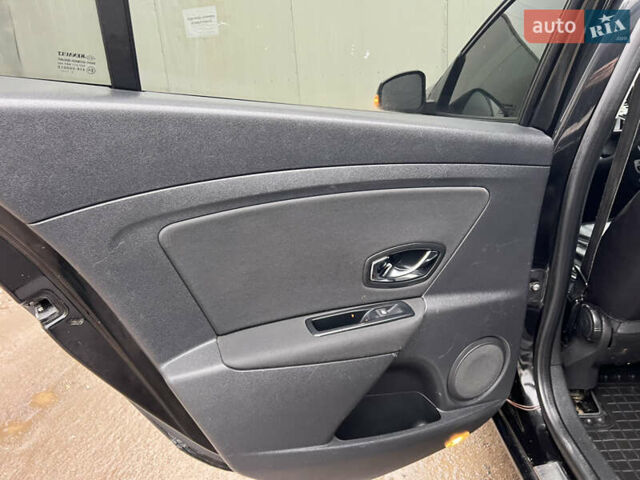 Чорний Рено Меган, об'ємом двигуна 1.5 л та пробігом 298 тис. км за 4950 $, фото 24 на Automoto.ua