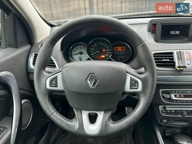 Черный Рено Меган, объемом двигателя 1.87 л и пробегом 192 тыс. км за 8490 $, фото 12 на Automoto.ua