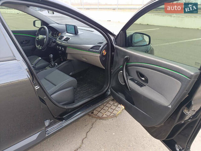 Черный Рено Меган, объемом двигателя 1.46 л и пробегом 257 тыс. км за 6900 $, фото 25 на Automoto.ua