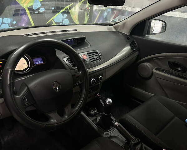 Черный Рено Меган, объемом двигателя 1.5 л и пробегом 178 тыс. км за 6500 $, фото 9 на Automoto.ua