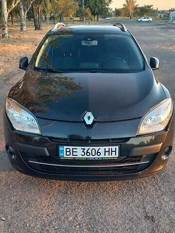 Черный Рено Меган, объемом двигателя 1.5 л и пробегом 290 тыс. км за 7900 $, фото 4 на Automoto.ua