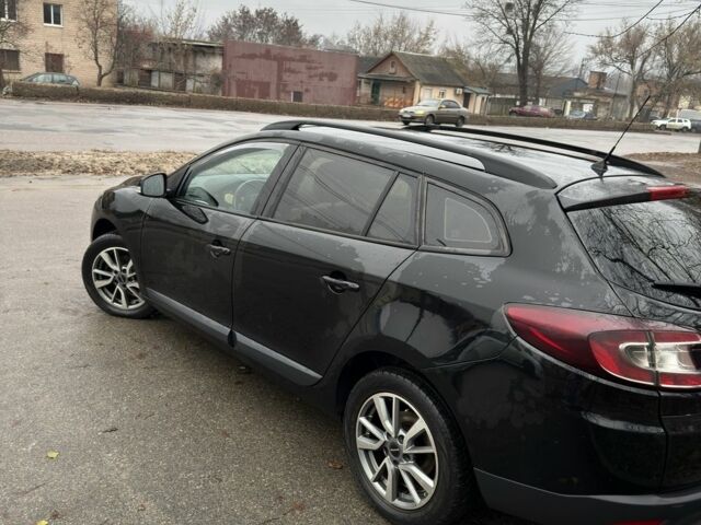 Черный Рено Меган, объемом двигателя 1.5 л и пробегом 340 тыс. км за 6500 $, фото 3 на Automoto.ua