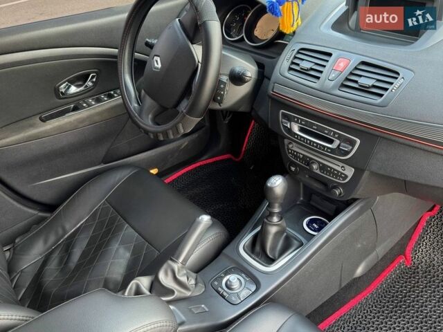 Чорний Рено Меган, об'ємом двигуна 1.46 л та пробігом 278 тис. км за 7499 $, фото 21 на Automoto.ua