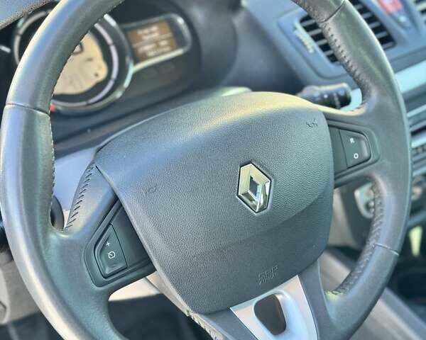 Чорний Рено Меган, об'ємом двигуна 1.6 л та пробігом 213 тис. км за 7500 $, фото 30 на Automoto.ua