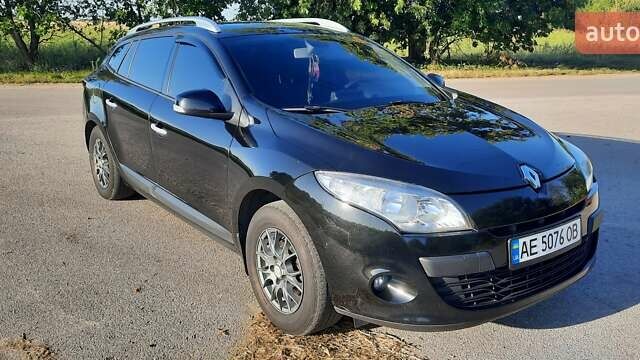 Чорний Рено Меган, об'ємом двигуна 1.4 л та пробігом 290 тис. км за 5999 $, фото 18 на Automoto.ua