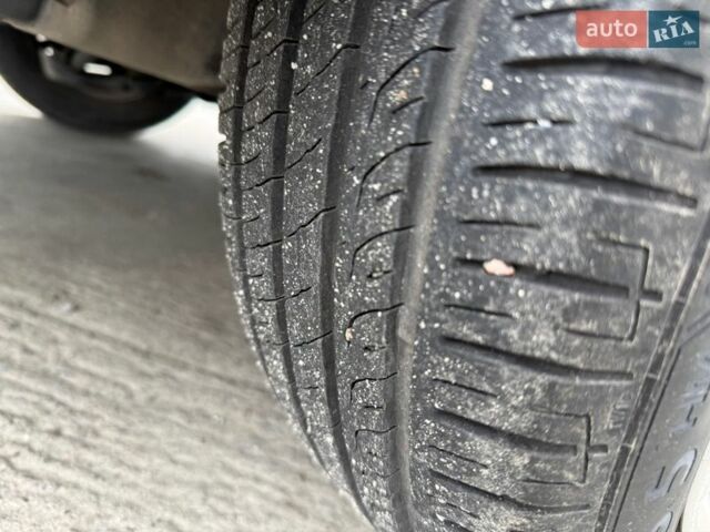 Чорний Рено Меган, об'ємом двигуна 1.46 л та пробігом 220 тис. км за 6600 $, фото 71 на Automoto.ua