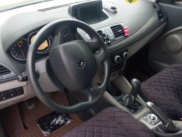 Черный Рено Меган, объемом двигателя 1.6 л и пробегом 220 тыс. км за 8300 $, фото 6 на Automoto.ua