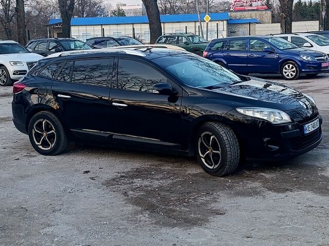 Чорний Рено Меган, об'ємом двигуна 1.5 л та пробігом 258 тис. км за 7500 $, фото 2 на Automoto.ua