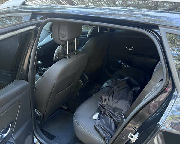 Чорний Рено Меган, об'ємом двигуна 1.46 л та пробігом 220 тис. км за 7300 $, фото 1 на Automoto.ua