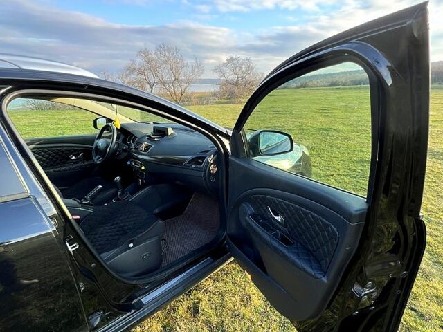 Чорний Рено Меган, об'ємом двигуна 1.5 л та пробігом 27600 тис. км за 7300 $, фото 9 на Automoto.ua