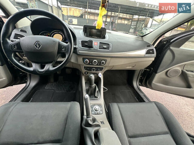 Чорний Рено Меган, об'ємом двигуна 1.6 л та пробігом 219 тис. км за 6800 $, фото 6 на Automoto.ua