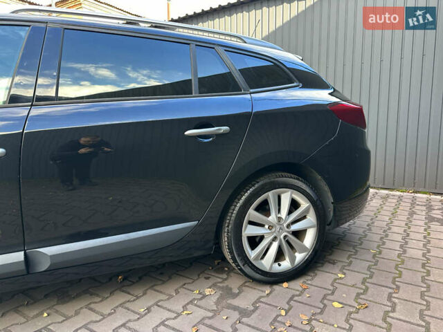 Черный Рено Меган, объемом двигателя 2 л и пробегом 245 тыс. км за 8499 $, фото 16 на Automoto.ua