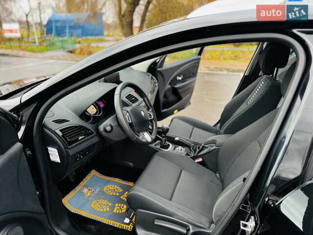 Чорний Рено Меган, об'ємом двигуна 1.6 л та пробігом 149 тис. км за 7200 $, фото 41 на Automoto.ua