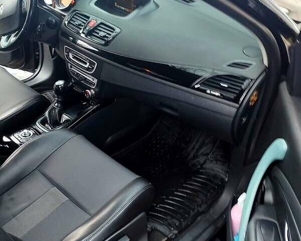 Черный Рено Меган, объемом двигателя 1.5 л и пробегом 236 тыс. км за 6600 $, фото 1 на Automoto.ua