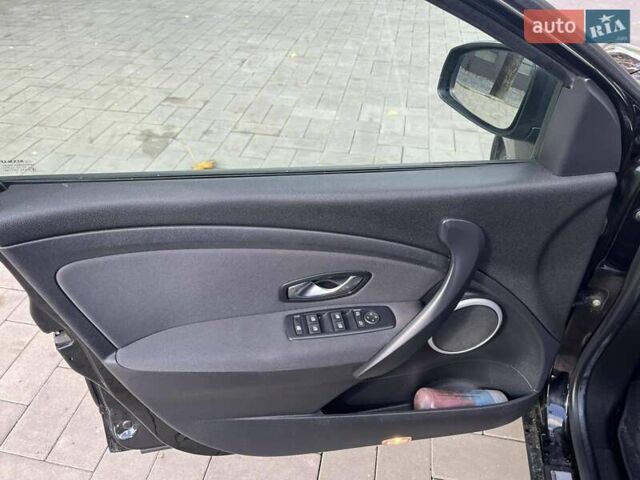 Черный Рено Меган, объемом двигателя 1.5 л и пробегом 288 тыс. км за 7700 $, фото 16 на Automoto.ua