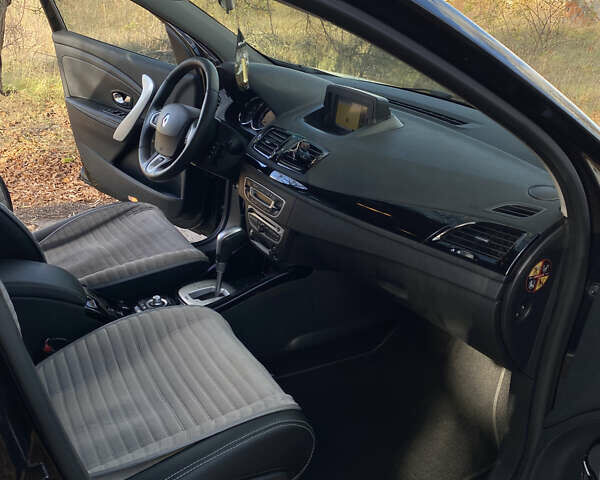 Чорний Рено Меган, об'ємом двигуна 1.46 л та пробігом 266 тис. км за 8200 $, фото 39 на Automoto.ua