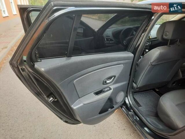 Чорний Рено Меган, об'ємом двигуна 1.5 л та пробігом 373 тис. км за 6950 $, фото 7 на Automoto.ua