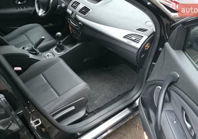 Черный Рено Меган, объемом двигателя 1.6 л и пробегом 212 тыс. км за 8500 $, фото 29 на Automoto.ua
