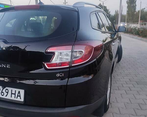 Черный Рено Меган, объемом двигателя 1.46 л и пробегом 312 тыс. км за 7000 $, фото 3 на Automoto.ua