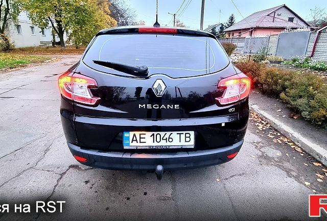 Черный Рено Меган, объемом двигателя 1.5 л и пробегом 240 тыс. км за 7200 $, фото 5 на Automoto.ua