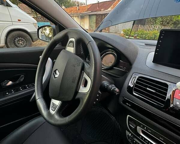 Черный Рено Меган, объемом двигателя 1.4 л и пробегом 170 тыс. км за 7150 $, фото 4 на Automoto.ua