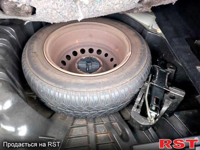 Черный Рено Меган, объемом двигателя 1.6 л и пробегом 199 тыс. км за 6950 $, фото 4 на Automoto.ua