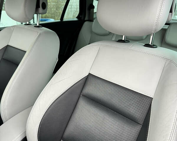 Черный Рено Меган, объемом двигателя 1.5 л и пробегом 216 тыс. км за 9100 $, фото 30 на Automoto.ua