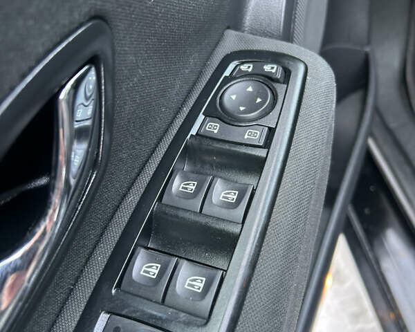 Чорний Рено Меган, об'ємом двигуна 1.5 л та пробігом 168 тис. км за 8500 $, фото 116 на Automoto.ua