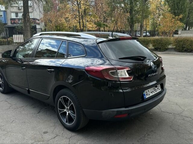 Рено Меган 2012 в Днепре (Днепропетровске) на Automoto.ua Черный Рено Меган, объемом двигателя 1.5 л и пробегом 230 тыс. км за 6900 $, фото 8 на Automoto.ua
