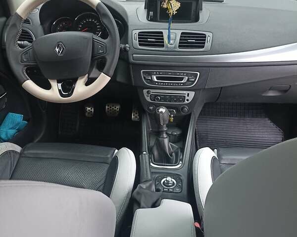 Черный Рено Меган, объемом двигателя 1.46 л и пробегом 273 тыс. км за 7900 $, фото 11 на Automoto.ua