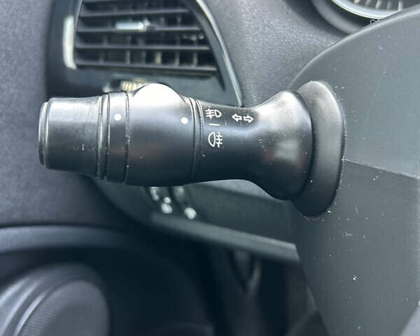 Чорний Рено Меган, об'ємом двигуна 1.5 л та пробігом 168 тис. км за 8500 $, фото 24 на Automoto.ua