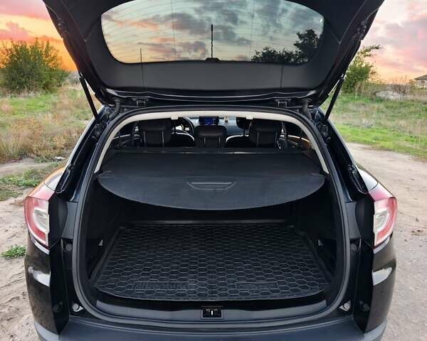 Черный Рено Меган, объемом двигателя 1.4 л и пробегом 187 тыс. км за 7100 $, фото 31 на Automoto.ua