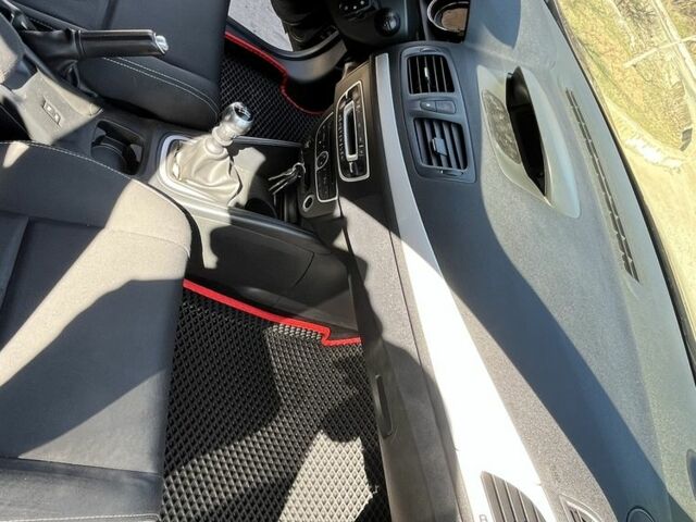 Чорний Рено Меган, об'ємом двигуна 1.5 л та пробігом 252 тис. км за 7500 $, фото 4 на Automoto.ua