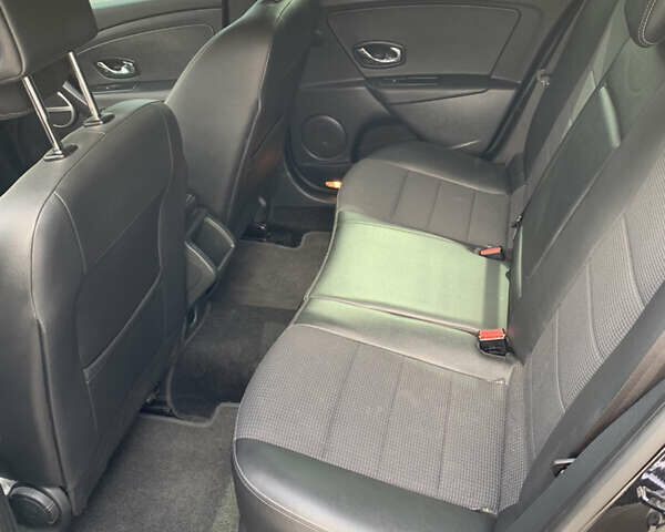 Черный Рено Меган, объемом двигателя 1.5 л и пробегом 257 тыс. км за 9500 $, фото 13 на Automoto.ua