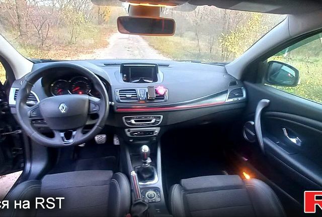 Черный Рено Меган, объемом двигателя 1.5 л и пробегом 245 тыс. км за 9100 $, фото 2 на Automoto.ua