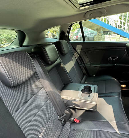 Черный Рено Меган, объемом двигателя 1.5 л и пробегом 210 тыс. км за 9400 $, фото 31 на Automoto.ua