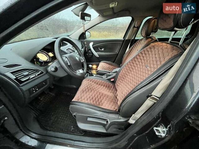 Черный Рено Меган, объемом двигателя 1.46 л и пробегом 297 тыс. км за 7000 $, фото 16 на Automoto.ua