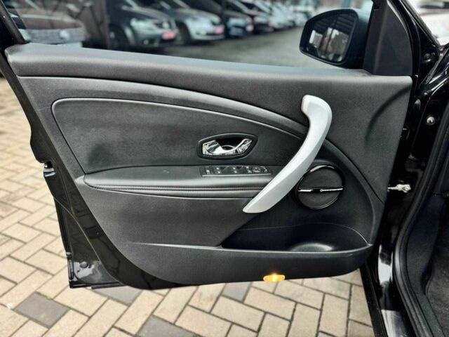 Чорний Рено Меган, об'ємом двигуна 1.5 л та пробігом 217 тис. км за 9300 $, фото 11 на Automoto.ua