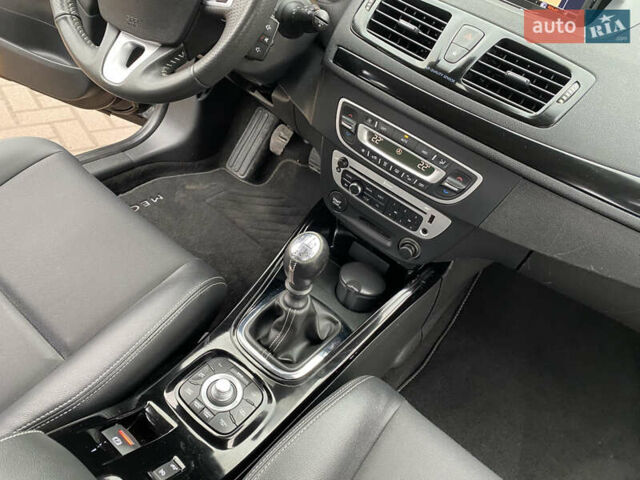 Черный Рено Меган, объемом двигателя 1.46 л и пробегом 250 тыс. км за 8600 $, фото 19 на Automoto.ua