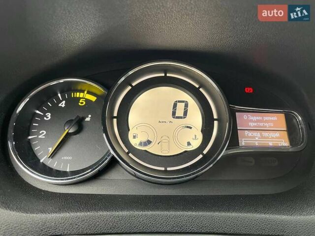 Черный Рено Меган, объемом двигателя 1.46 л и пробегом 259 тыс. км за 8290 $, фото 17 на Automoto.ua