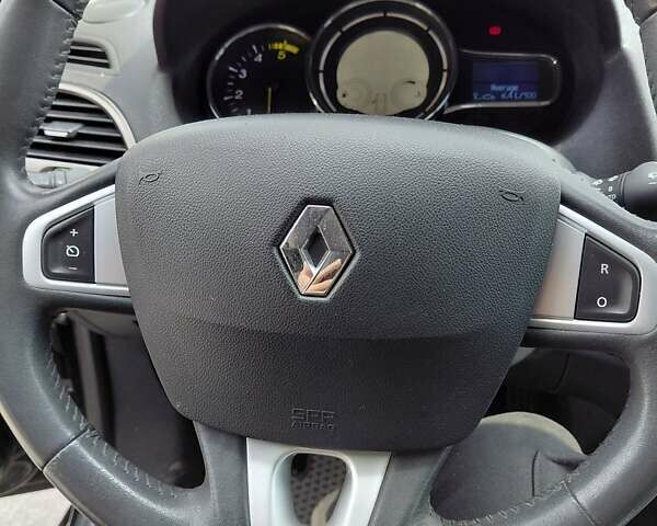 Рено Меган 2012 в Чернигове на Automoto.ua Черный Рено Меган, объемом двигателя 1.5 л и пробегом 260 тыс. км за 9600 $, фото 11 на Automoto.ua