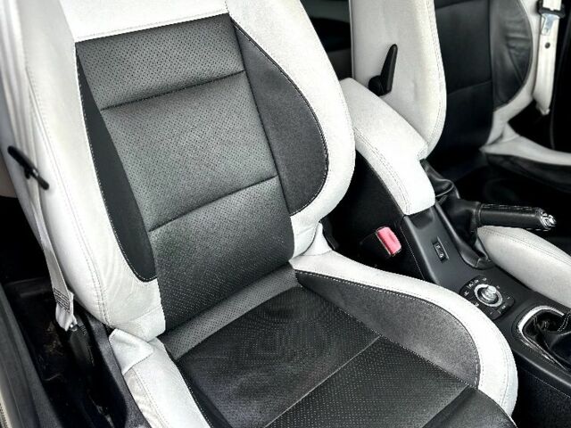 Черный Рено Меган, объемом двигателя 1.5 л и пробегом 234 тыс. км за 8999 $, фото 17 на Automoto.ua