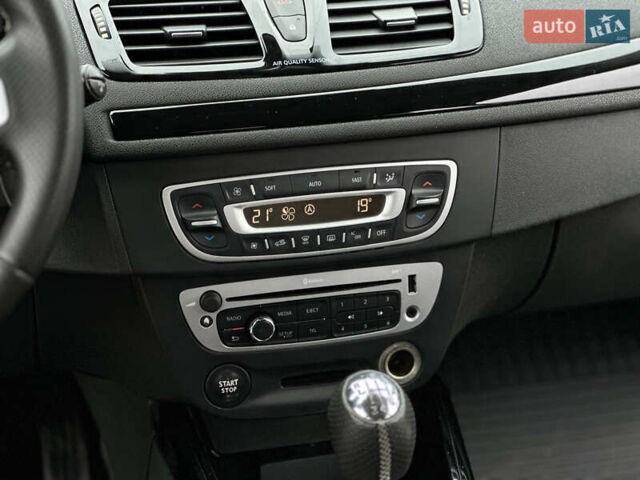 Черный Рено Меган, объемом двигателя 1.5 л и пробегом 227 тыс. км за 8499 $, фото 29 на Automoto.ua